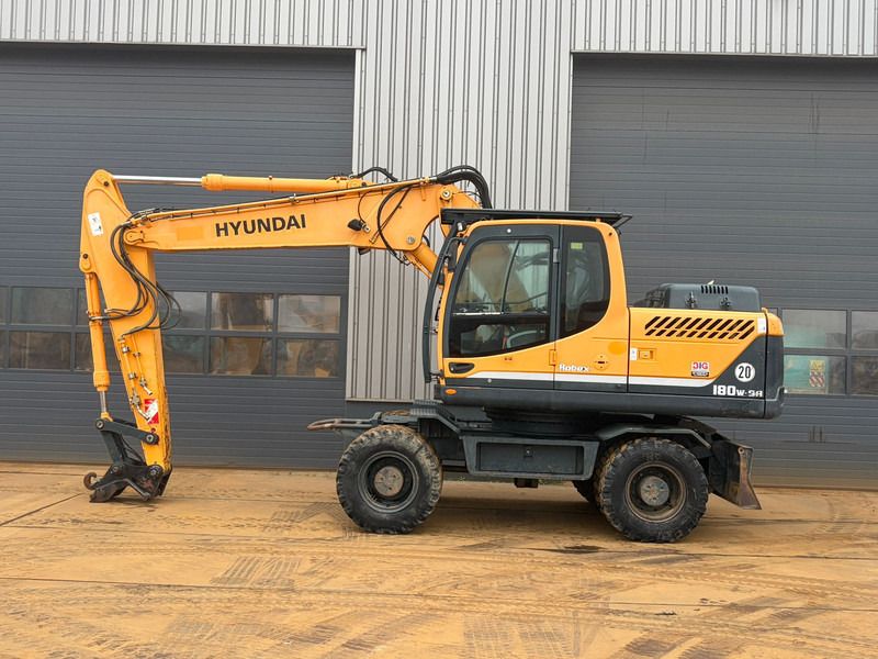 2014 Hyundai R180W-9A Wheel Excavator