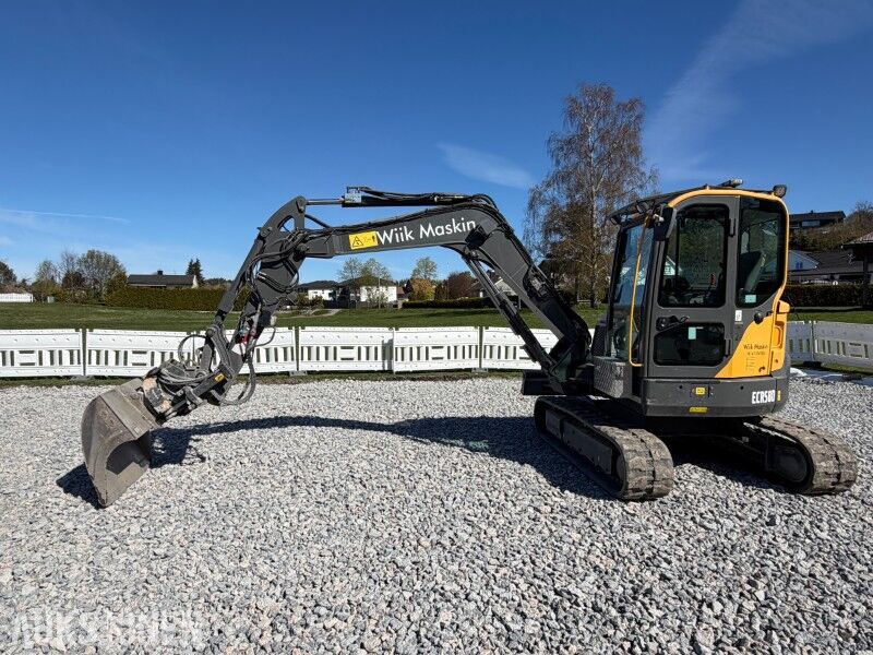 Miniexcavator 2018 Volvo ECR58D Miniexcavator cu coadă scurtă - Engcon Tiltrotator - Lamă - SMP 210L Cupă de nivelare