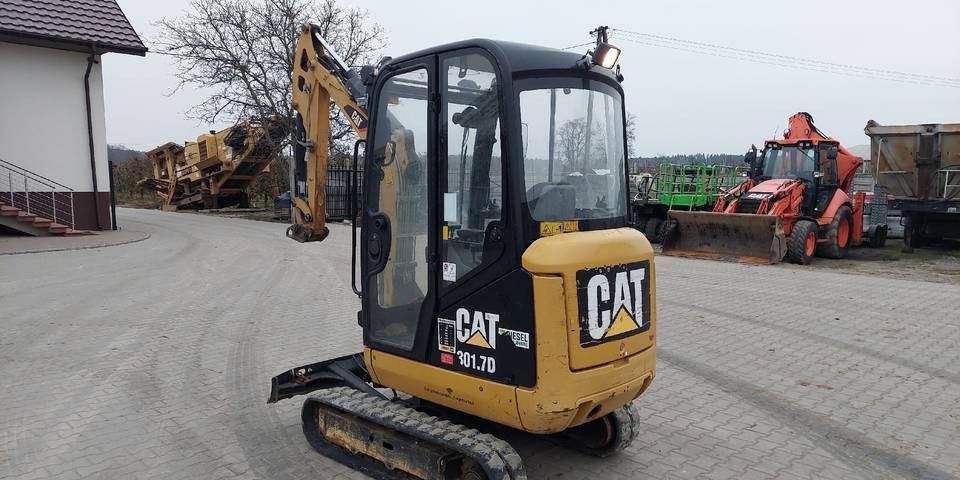 2016 Caterpillar 301.7D Excavadora de orugas