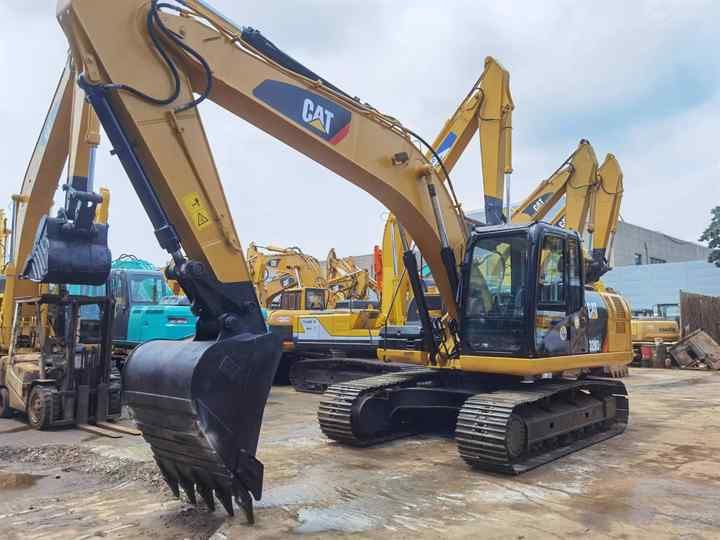 2020 Caterpillar 320D2 Гусеничный экскаватор