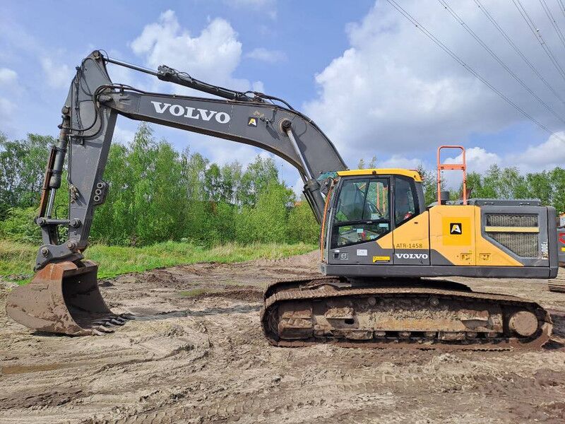 2017 Volvo EC300EL Crawler Excavator
