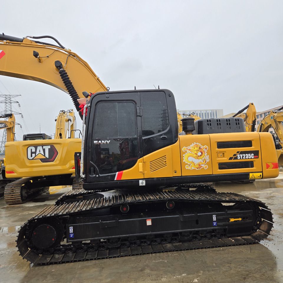 Escavatore cingolato Sany SY235C del 2023