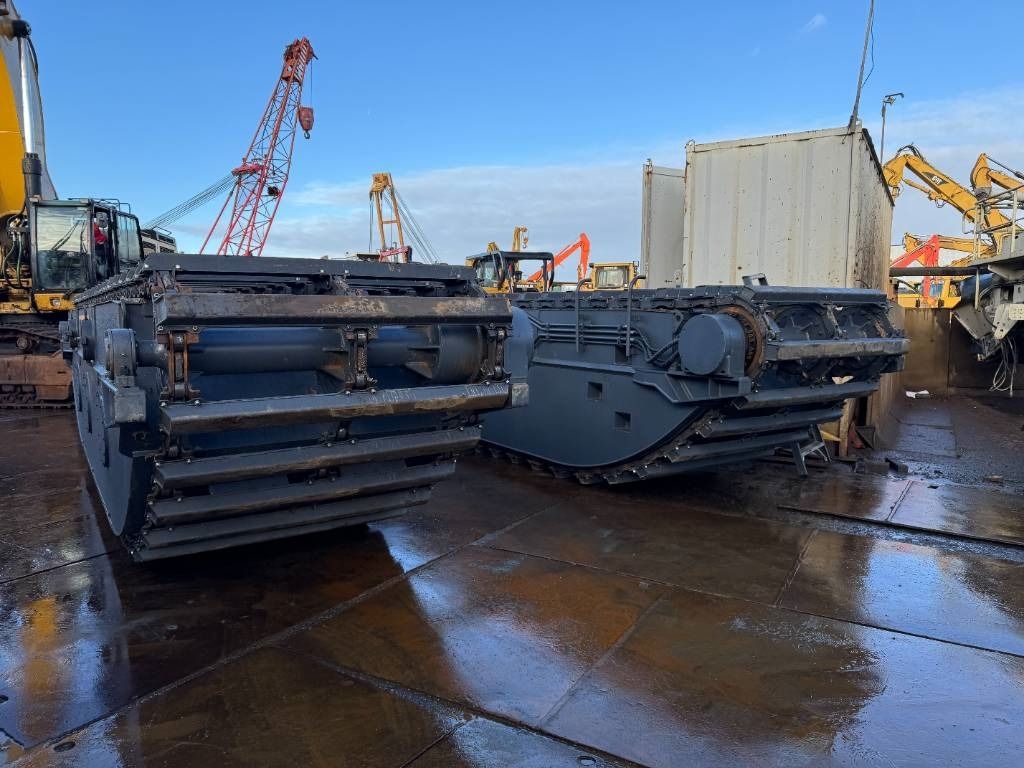 2025 Caterpillar 320 Amphibious Excavator