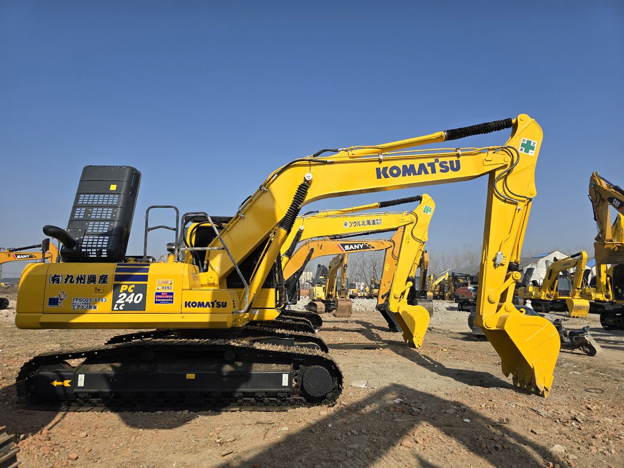2025 Komatsu PC240-8 Crawler Excavator