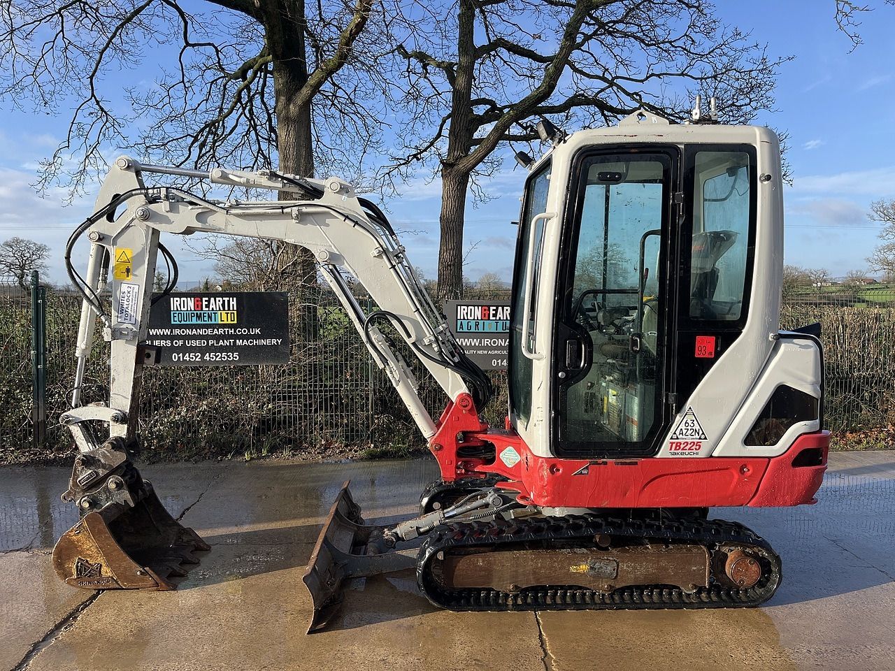 2020 Takeuchi TB225 Mini Excavator