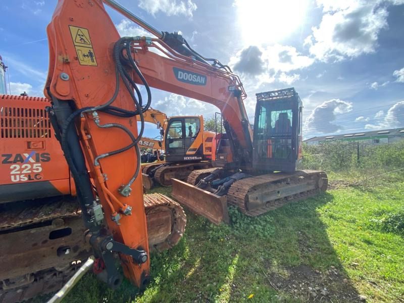 2017 Doosan DX140LCR-5 Crawler Excavator