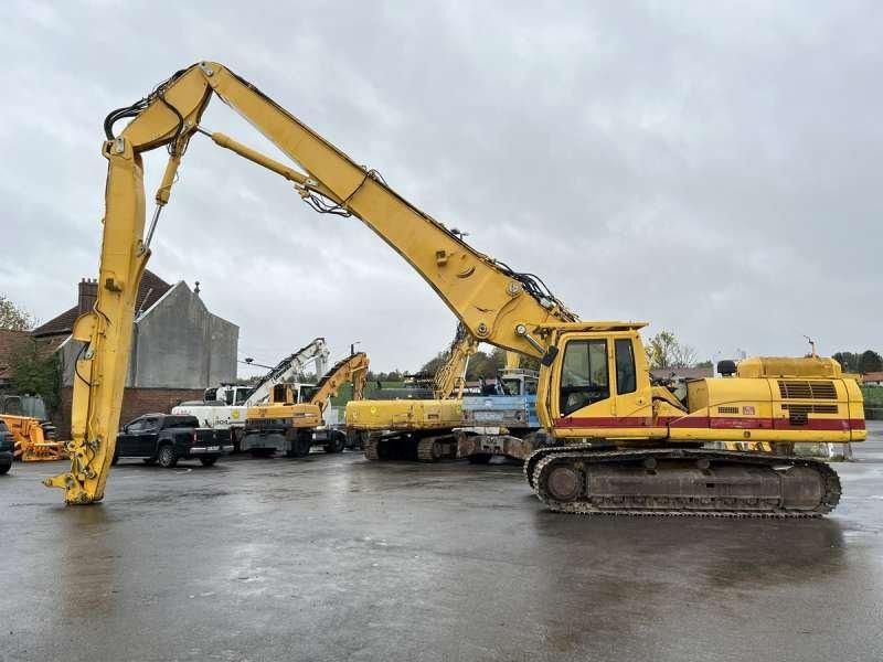 2008 Caterpillar 330DL demolition excavator, side view