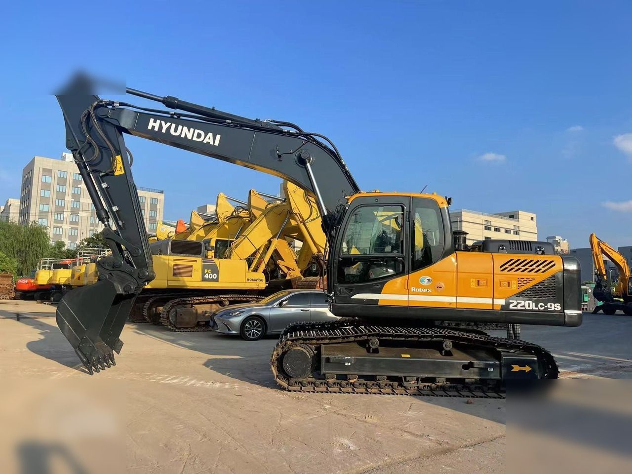 2022 Hyundai R220LC-9S Crawler Excavator