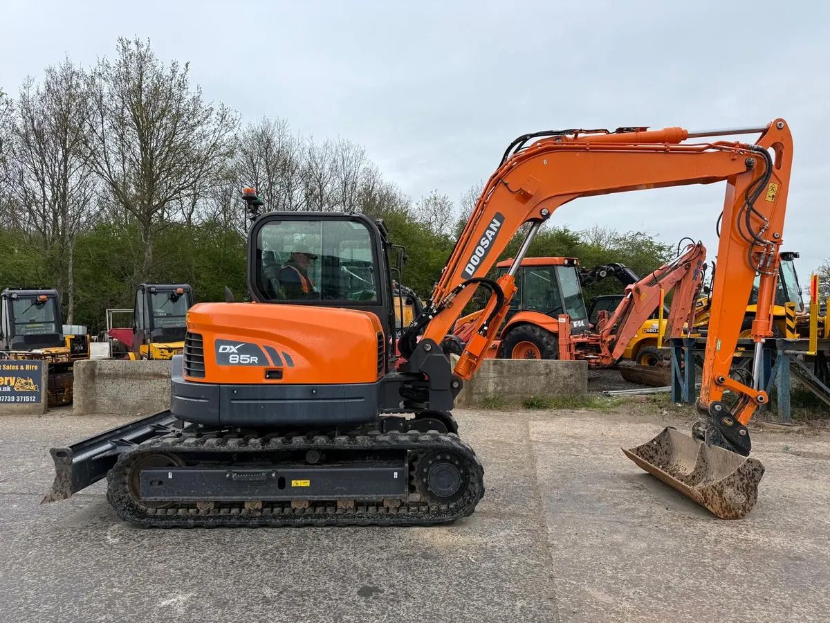 2022 Doosan DX85R-3 Crawler Excavator