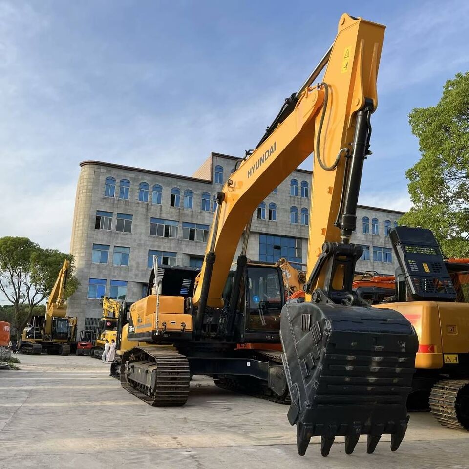 2024 Hyundai R305LC-9S crawler excavator, front three-quarter view