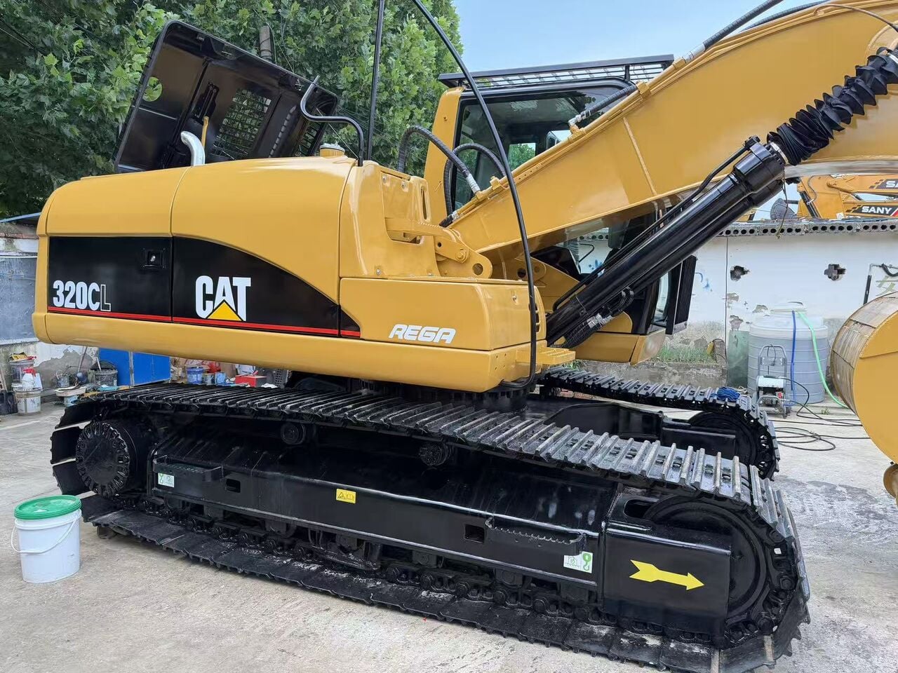 Caterpillar 320CL Crawler Excavator