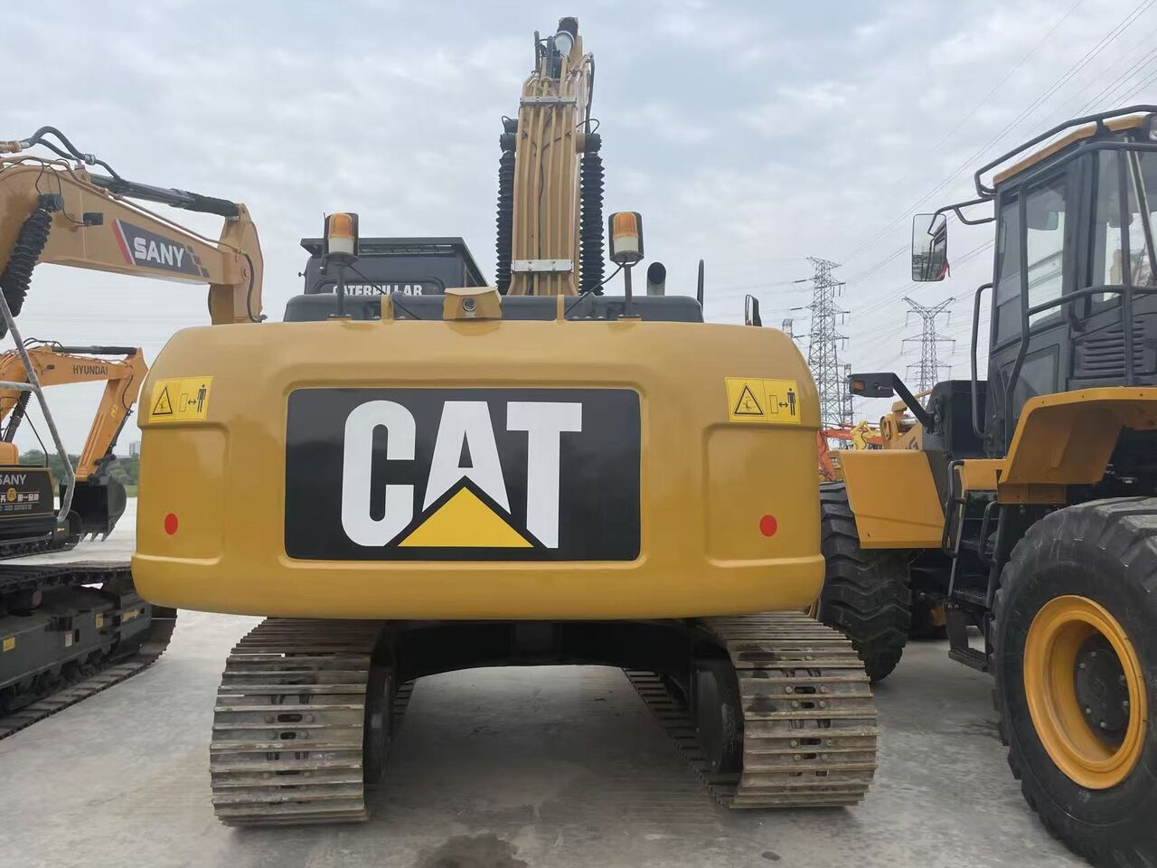 Caterpillar 320D2 Crawler Excavator