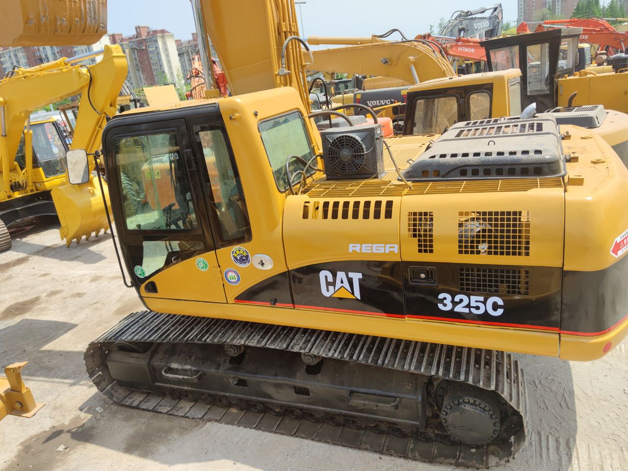 Caterpillar 325C Crawler Excavator Caterpillar 325C Crawler Excavator