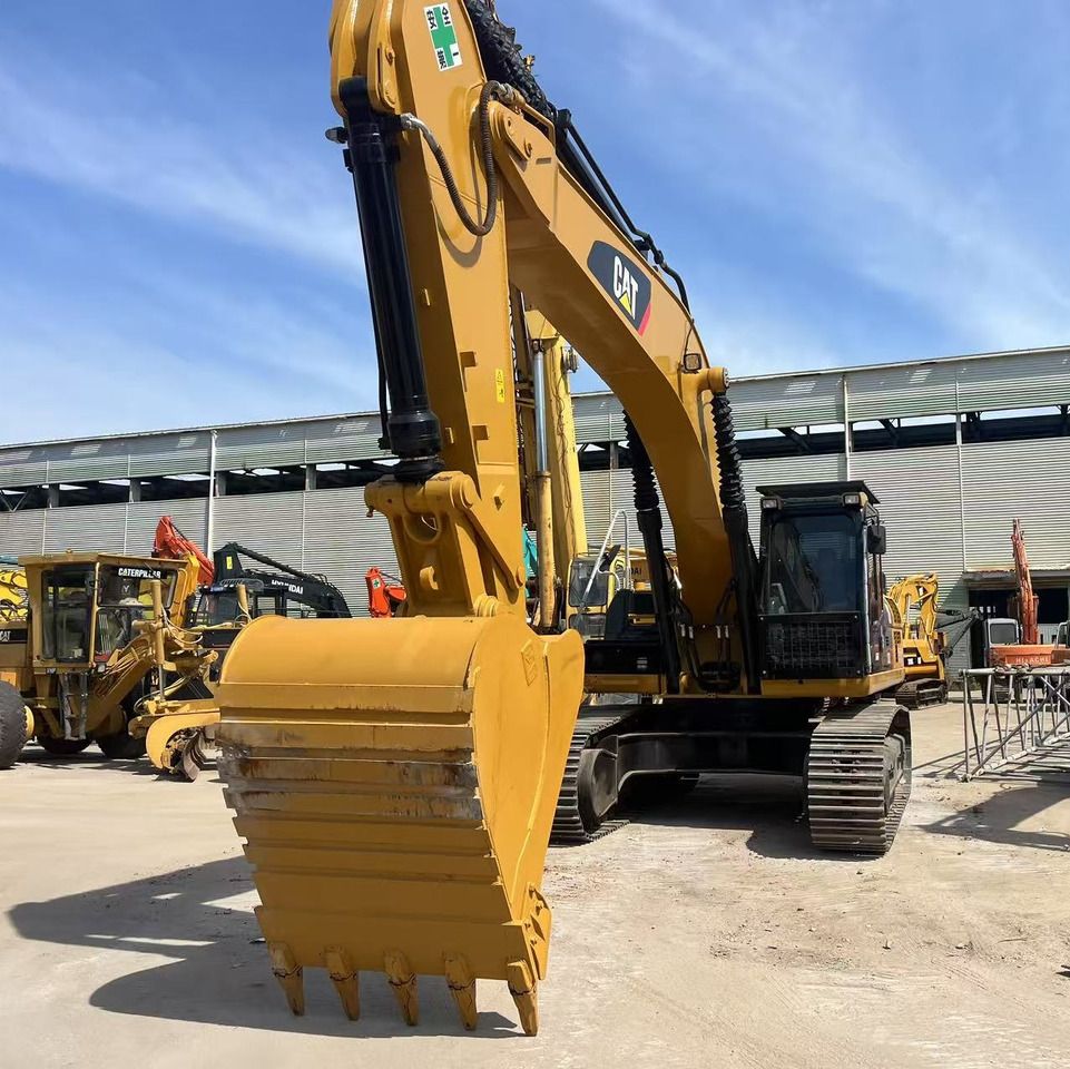 Caterpillar 330D2L Crawler Excavator