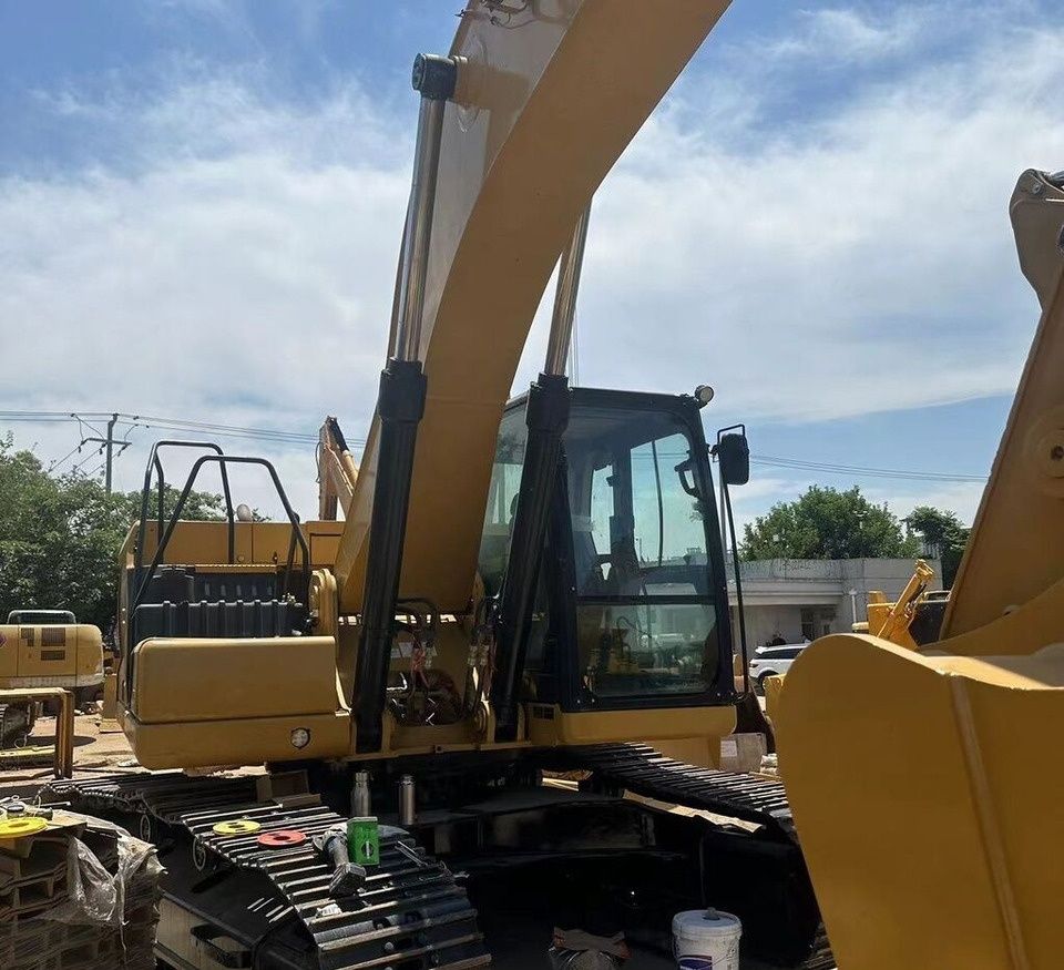 Caterpillar 330GC Crawler Excavator Caterpillar 330GC Crawler Excavator