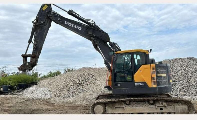 2019 Volvo ECR235EL Crawler Excavator
