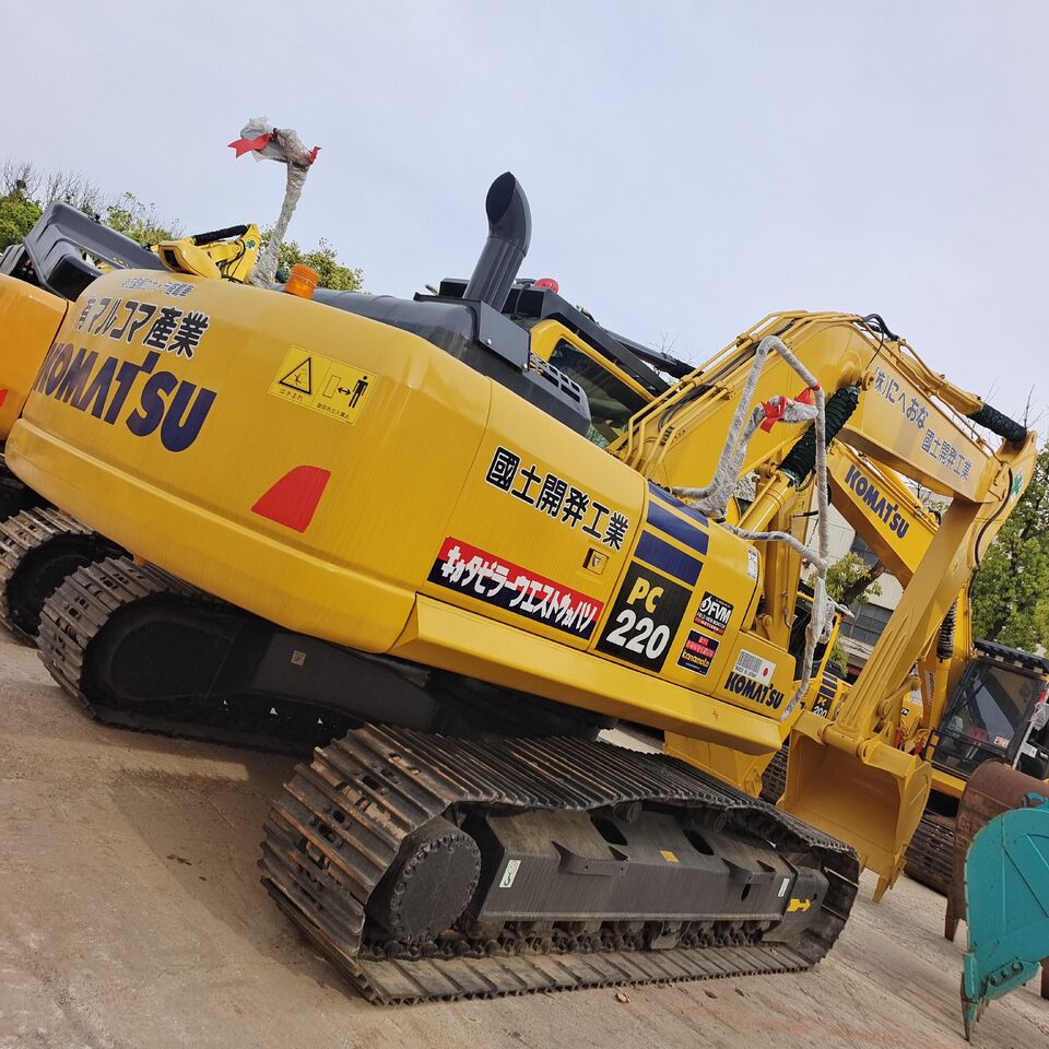 2024 Komatsu PC220-8 Crawler Excavator