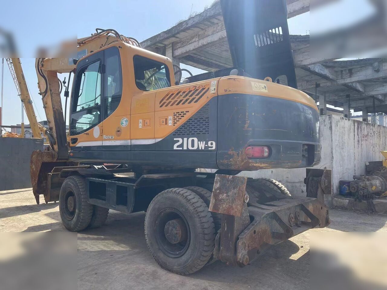 2024 Hyundai R210W-9 Wheel Excavator