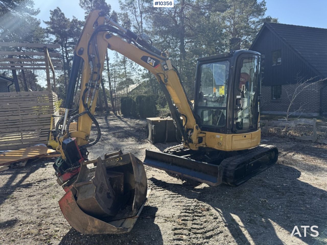 2015 Caterpillar 303.5E Міні-екскаватор