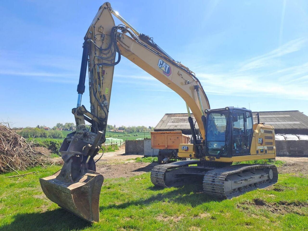 2021 Caterpillar 323-07 Crawler Excavator