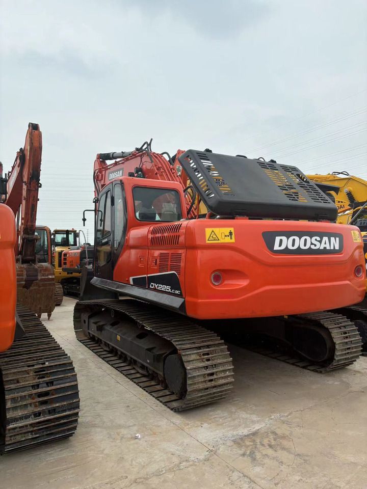 2023 Doosan DX225 Raupenbagger