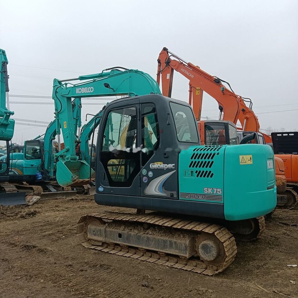 2018 Kobelco SK75-8 Pelle sur chenilles