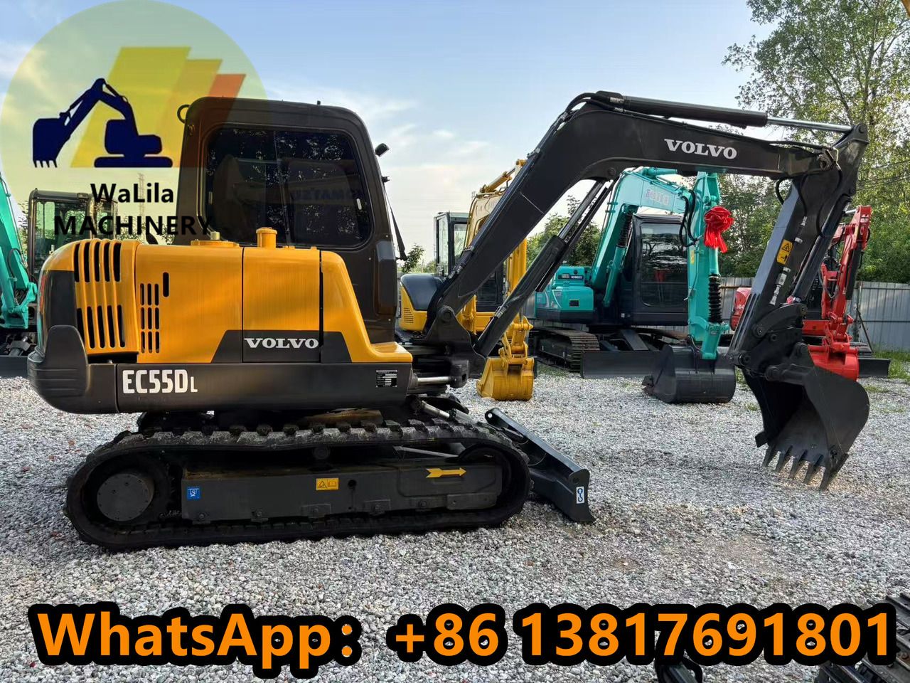 Mini Escavadora Volvo EC55 de 2023