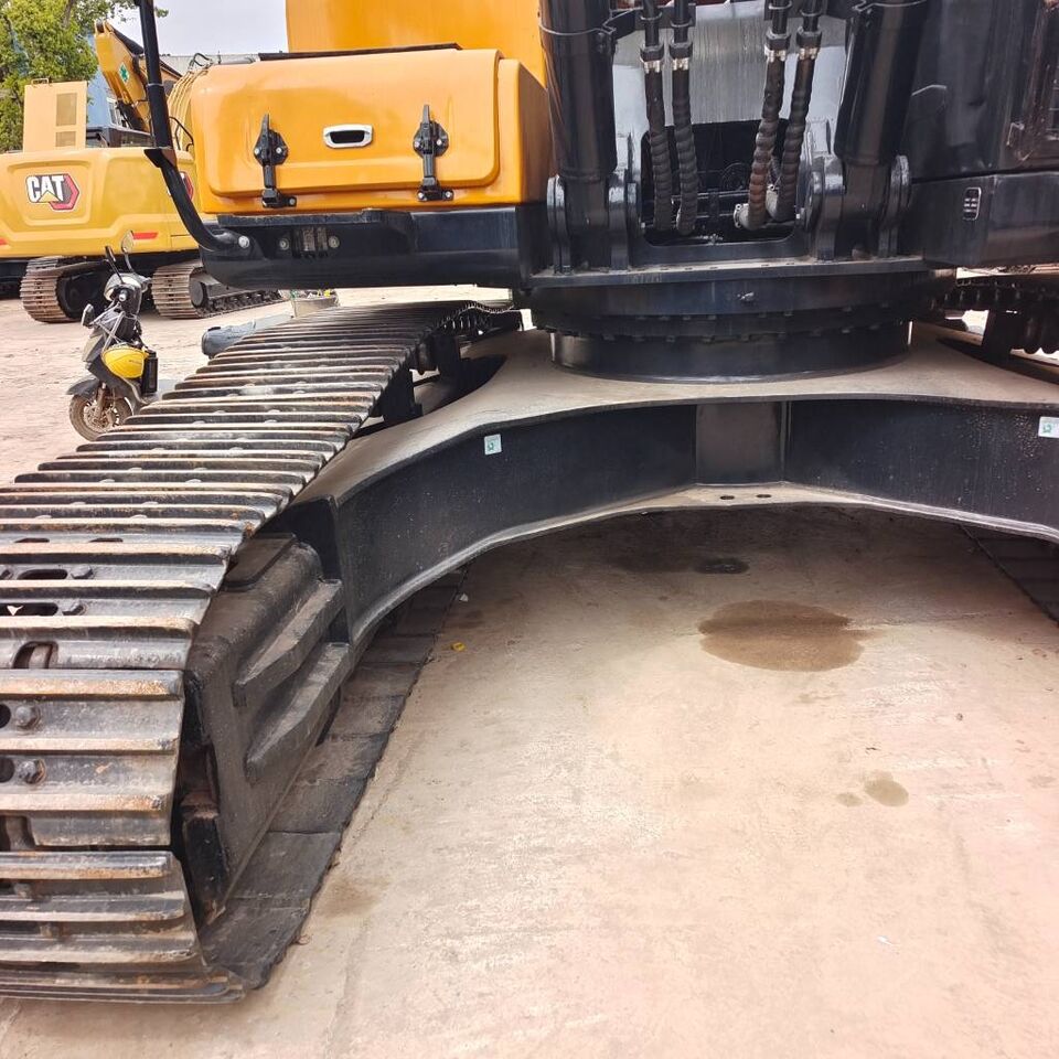 2025 Hyundai R330LC-9S Crawler Excavator