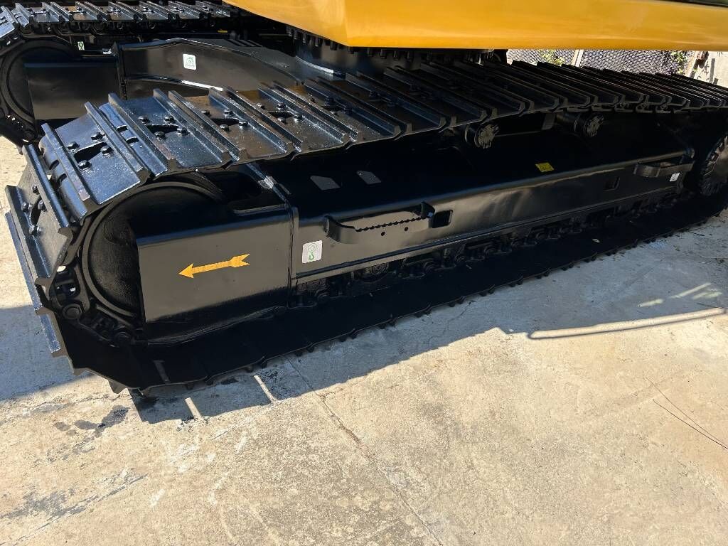 2025 Caterpillar 320D Crawler Excavator