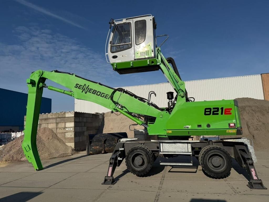 2016 Sennebogen 821M E Material Handler