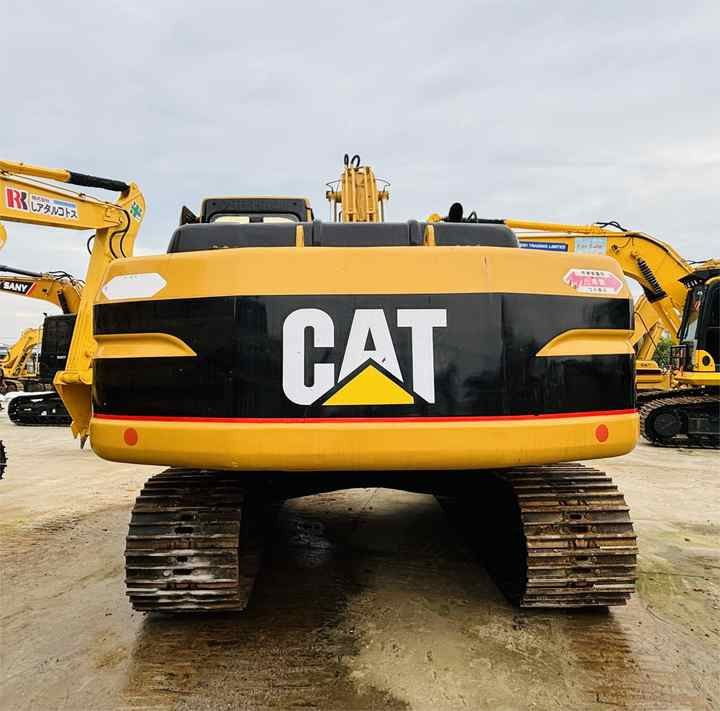 Excavator pe șenile Caterpillar 320B, 2015