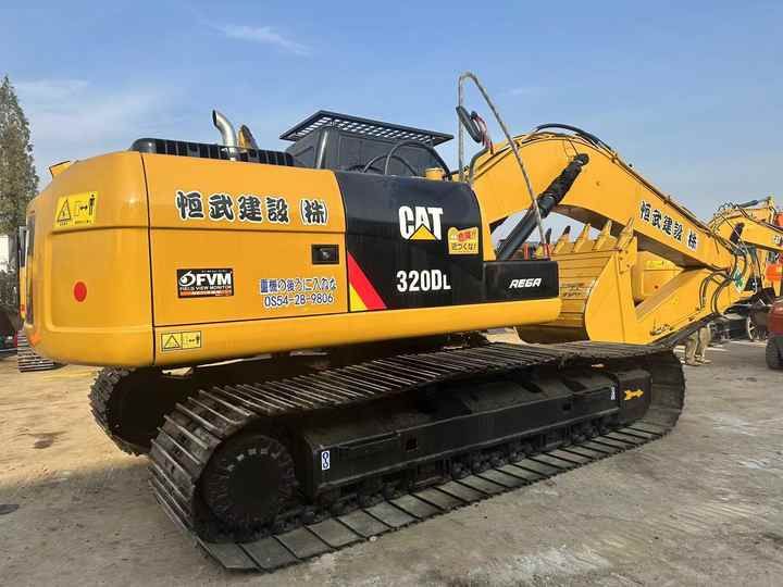 Pelle sur chenilles Caterpillar 320D de 2020