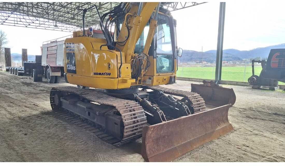 Escavadora de Lagartas Komatsu PC138US-8
