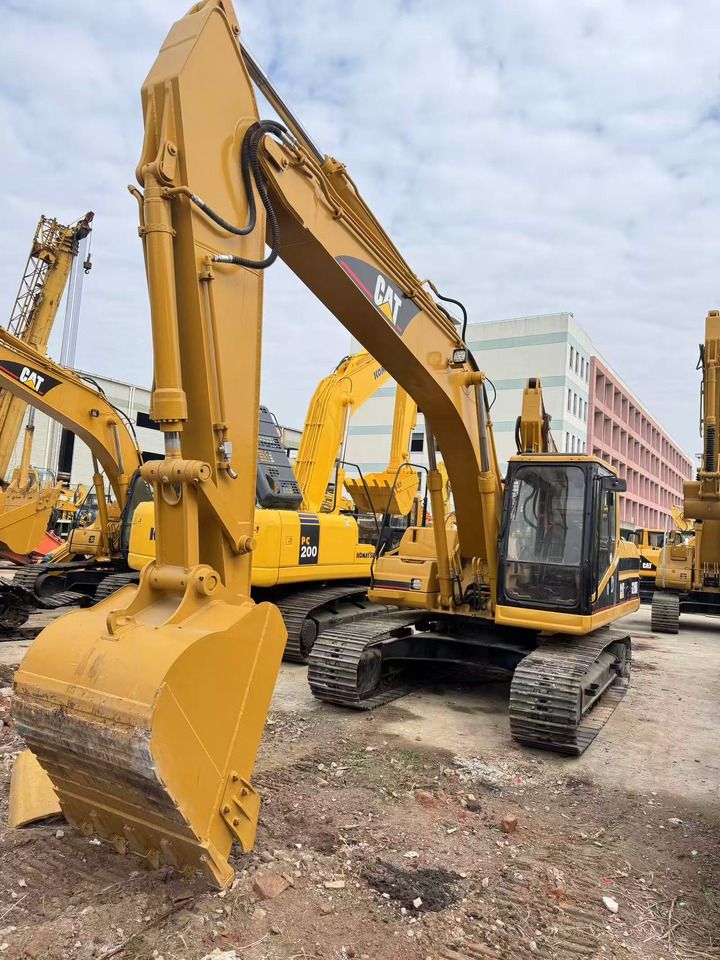 2015 Caterpillar 320B Excavator pe șenile