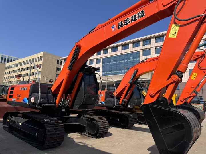 Hitachi ZX200 Crawler Excavator