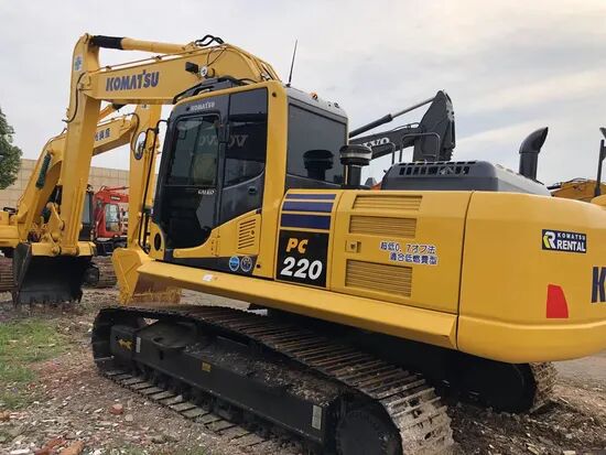 Komatsu PC220 Crawler Excavator Komatsu PC220 Crawler Excavator