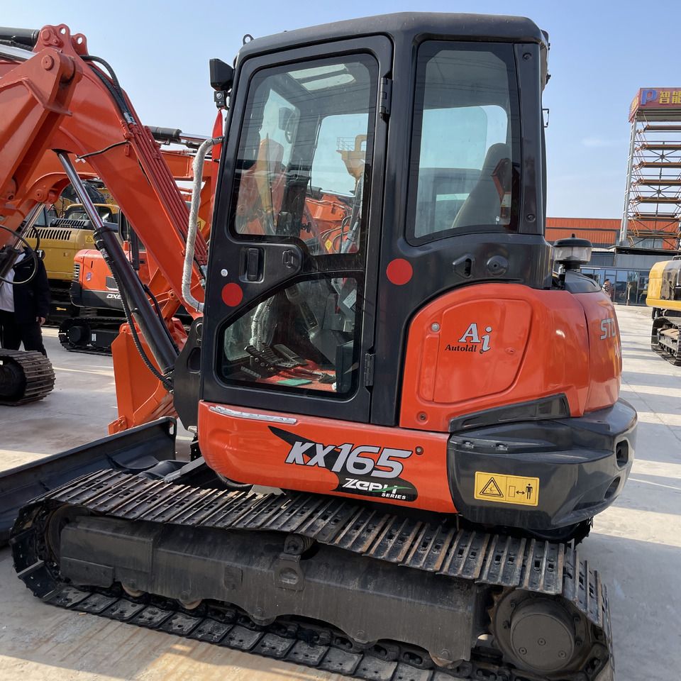 Kubota KX165-5 mini excavator, side view Kubota KX165-5 mini excavator, side view