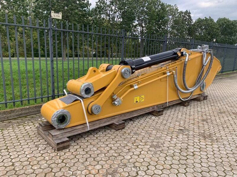 New 2022 Caterpillar 390 Crawler Excavator