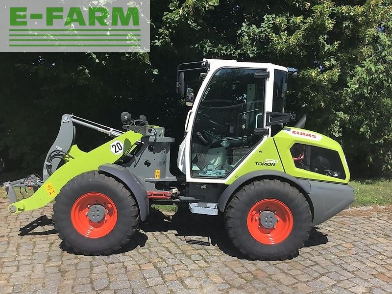 2023 Claas TORION 530 wheel loader side view 2023 Claas TORION 530 wheel loader side view