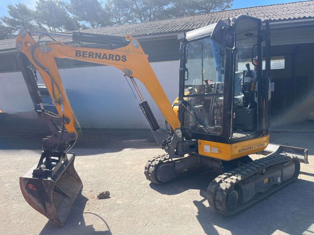 New 2024 Bernards 2.7 EXKA Mini Excavator New 2024 Bernards 2.7 EXKA Mini Excavator