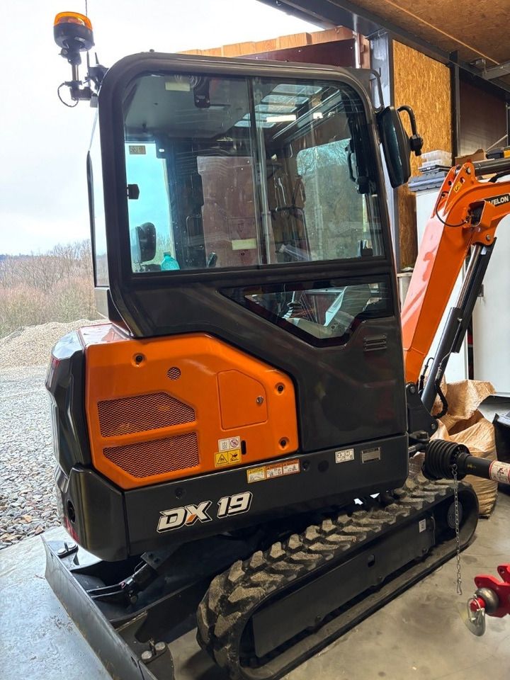 New 2025 Develon DX 19 Z-7 Mini Excavator New 2025 Develon DX 19 Z-7 Mini Excavator