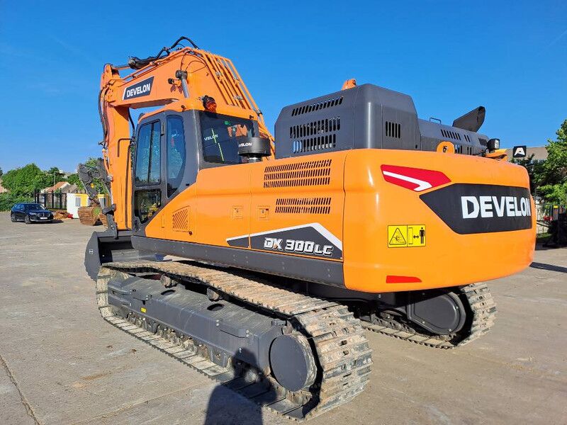 New 2025 Doosan DX300LC-7M Crawler Excavator