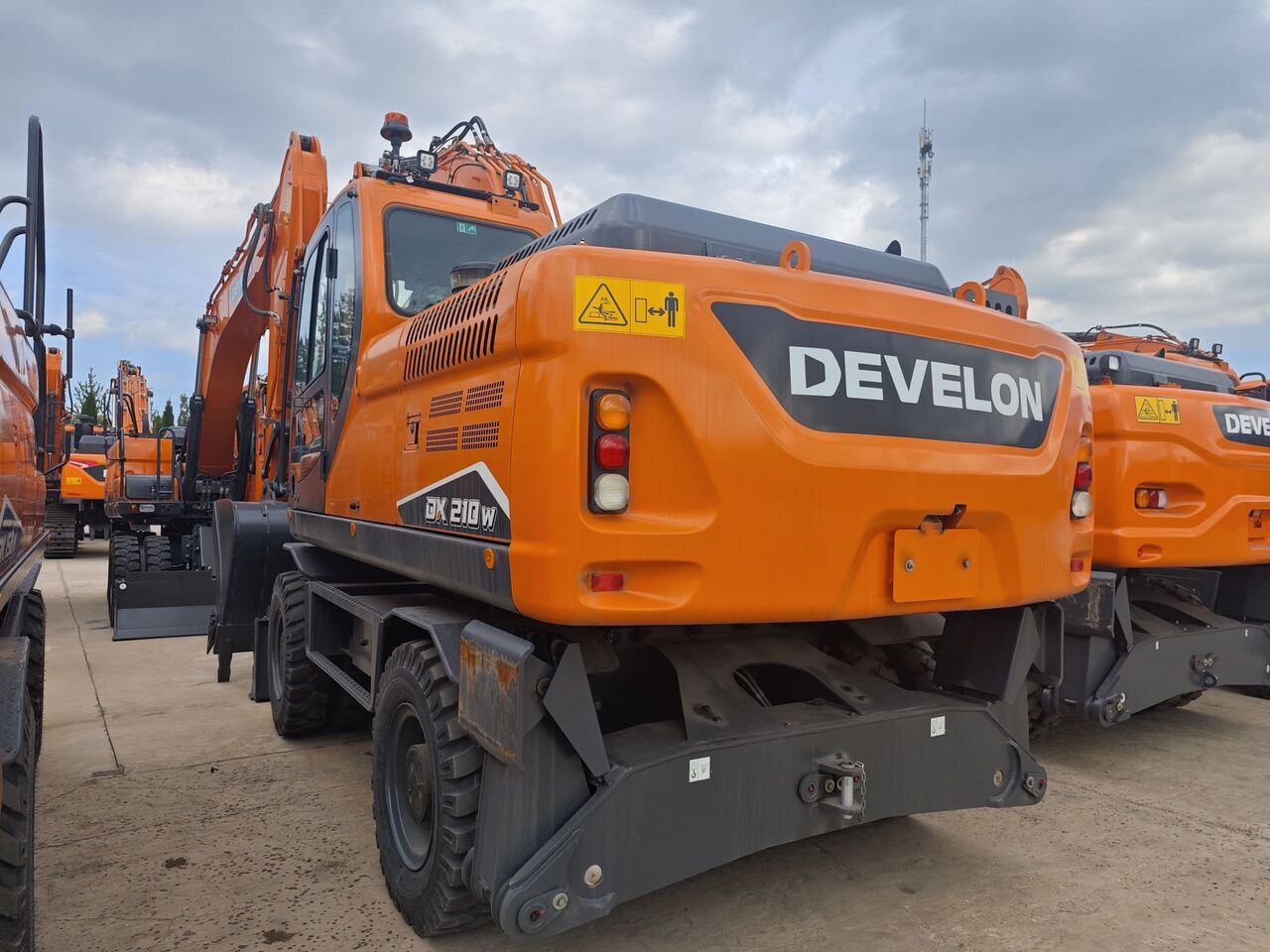 New 2026 Develon DX210W-7B Wheel Excavator