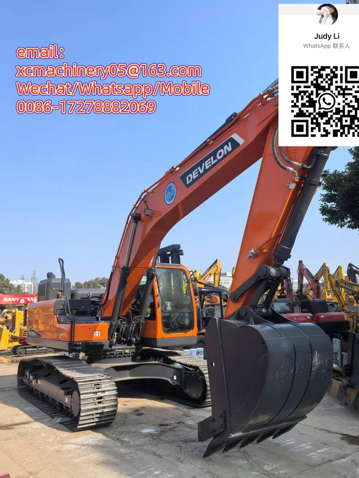 2026 Doosan DX225LC crawler excavator, side view 2026 Doosan DX225LC crawler excavator, side view
