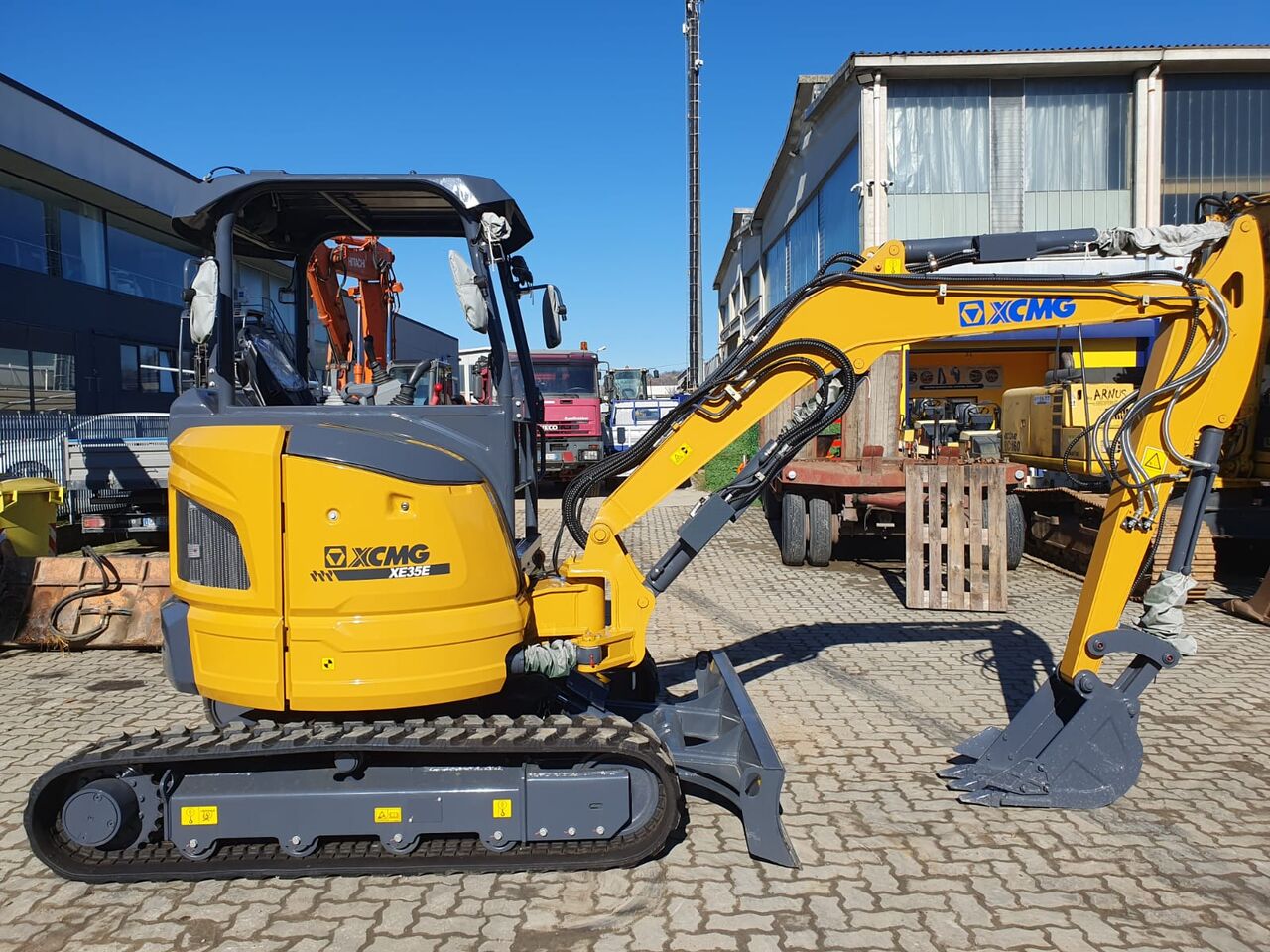 XCMG XE35E Mini Excavator